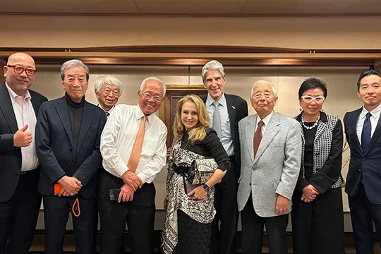 Group photo of Terasaki UCLA in Japan